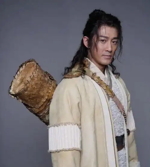倚天屠龙记又翻拍古天乐林峯搭档演父子,周芷若造型像妖精
