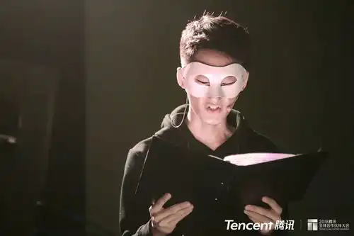 现场让新文创的子弹飞一会儿,小马哥双枪打响移动互联网下半场