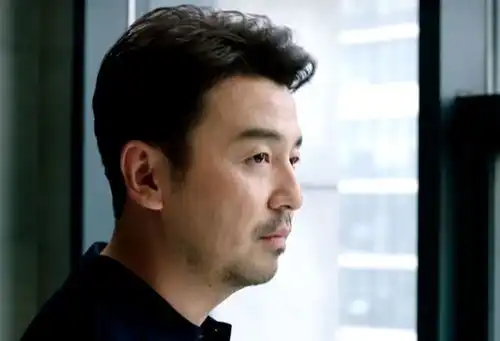 正午阳光又一新剧来袭张艺兴合作侯鸿亮,男主更是收视保障
