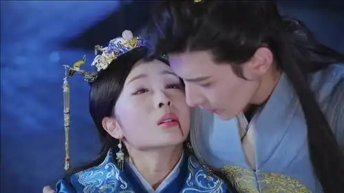 双世宠妃2曲盼儿为救墨奕怀而死,墨奕怀后知后觉原来自己喜欢的是她
