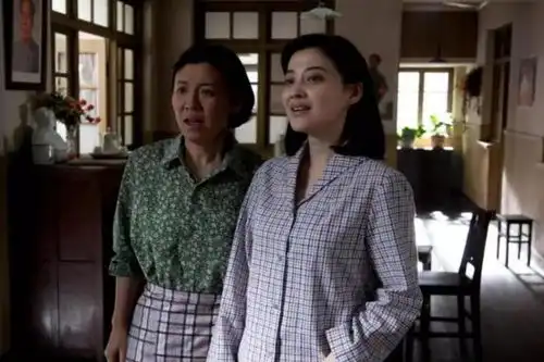 父母爱情德华晚年回到江家,看似幸福,实则充满心酸与无奈
