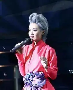 陈妍希演邓丽君的电视剧杀青了,可看了剧照网友都在吐槽
