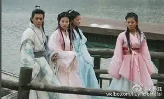 天龙八部13年后重聚林志颖刘涛刘亦菲摆招合影组图