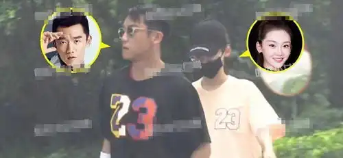 曝郑恺苗苗穿情侣装一起健身,车内甜蜜撒狗粮,恋情再添实锤