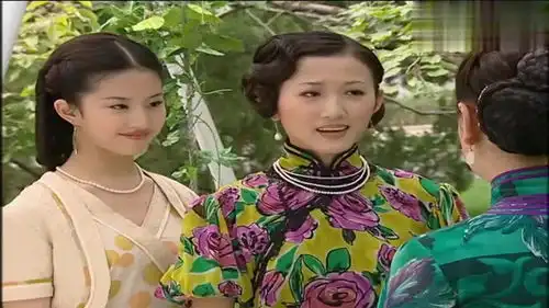 金粉世家少奶奶们要打麻将,转眼燕西就跑了,秀珠表情凝重
