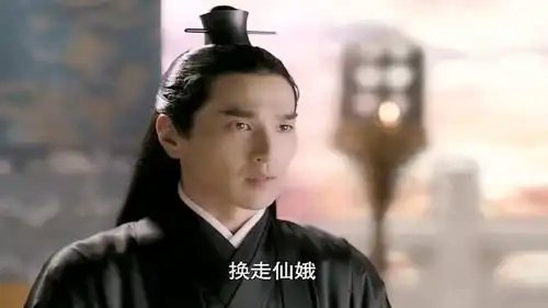 天君借此机会将夜华宫中的宫娥们都换掉,夜华你要小心点