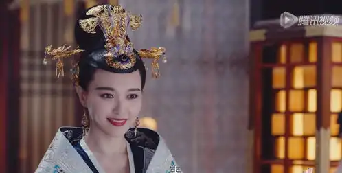 锦绣未央中,李未央的5套皇后服饰有多奢华三套凤冠直射眼睛
