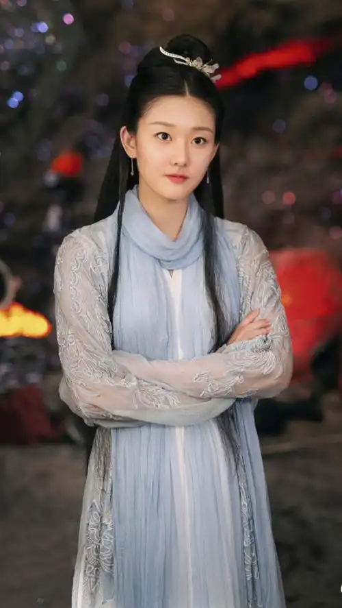 十里桃花成玉和枕上书成玉,一个卖家秀,一个买家秀
