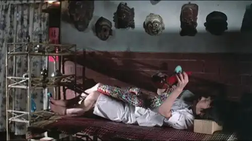 僵尸先生女鬼也会撒娇,这一幕又相信爱情了
