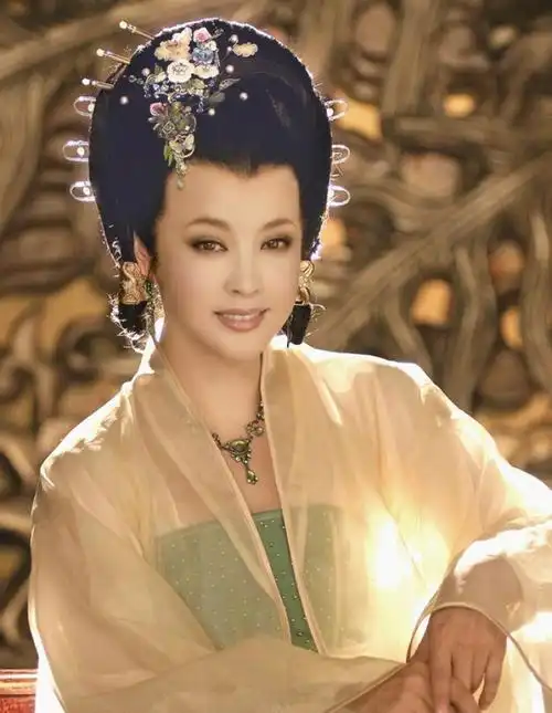 54岁刘嘉玲双马尾装嫩违和感扑面而来,是要向刘晓庆致敬吗