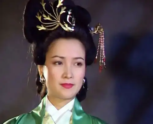 三国时期哪位名将娶了小乔94版三国演义的导演和编剧是谁
