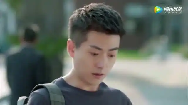 微微一笑很倾城好感动为了兄弟,于半珊竟然哭了