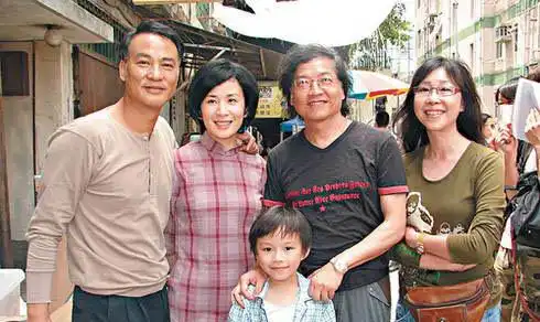 秋天的童话幕后制片方拒用周润发当男主,片场有黑社会盯梢
