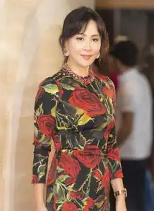 53岁刘嘉玲和55岁关之琳再同台,同样没生过孩子,差距却这么大
