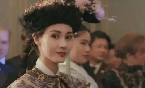 有种整容叫年轻时的李嘉欣,和现在判若两人,果然面由心生
