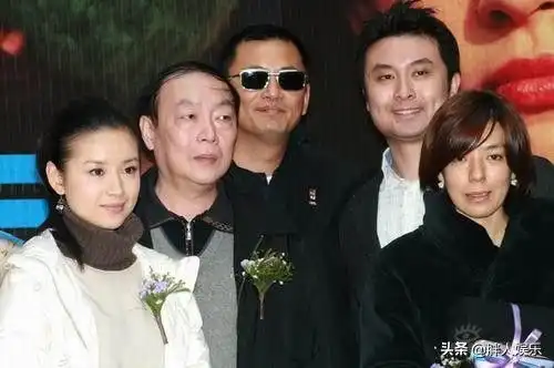 和王大治激吻,给潘粤明泼脏水,没有卓伟,还不知道她的真面目董洁章子怡网易订阅
