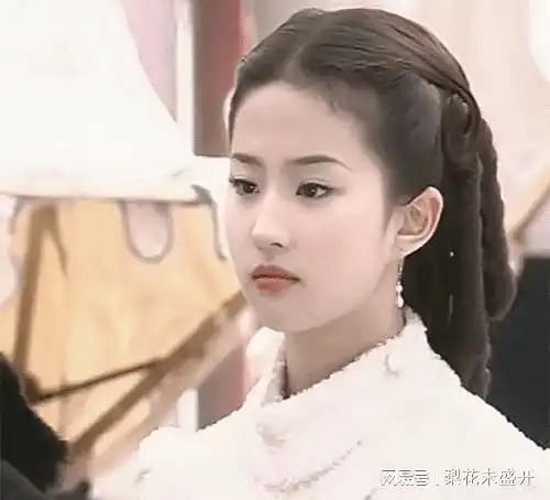 刘亦菲16年前的小龙女遇见16年后的过儿,已是赵盼儿