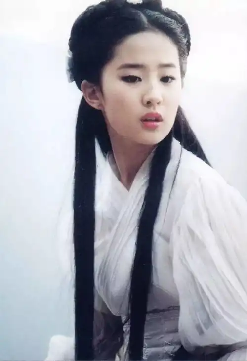 刘亦菲时隔12年回归电视荧屏,搭档井柏然演民国悬疑剧,你们期待吗