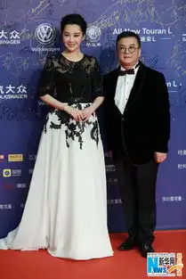 澳门华鼎红毯星光熠熠沪主播陈蓉曹可凡现身
