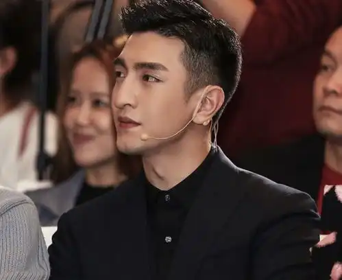 罗晋刚结婚就复出拍戏,金瀚晒出两人剧照,牵着小手难舍难分
