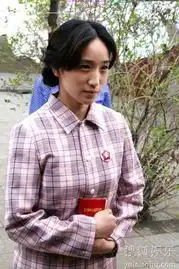 新版花袭人李艳离开宝二爷嫁到塞外做儿媳
