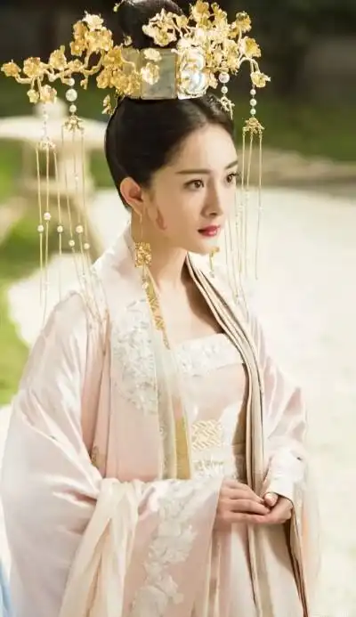 同样是演女特务,王鸥与杨幂一比,才知道什么是老天爷赏饭吃
